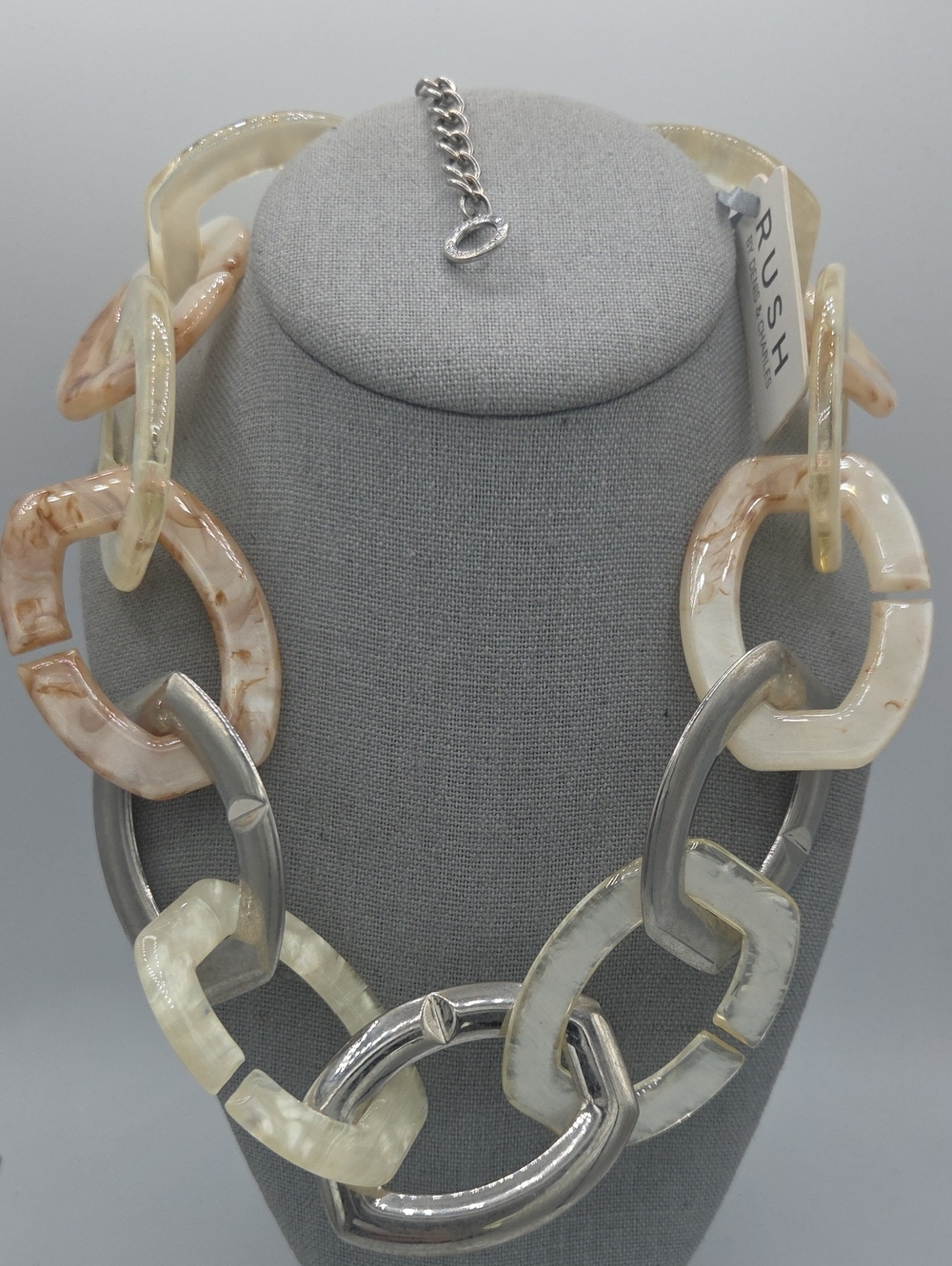 5 for $25! RUSH Denis & Charles Beige Marbled Link Necklace Silver Tone